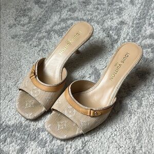 Louis Vuitton Kitten heel mules 39.5